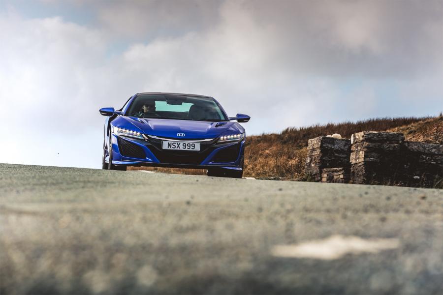  Honda NSX 2016 года  (UK) (фото 42 из 120)
